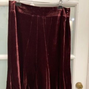 Ann Taylor Loft Burgundy Velvet Midi Mermaid Skirt Size: 8